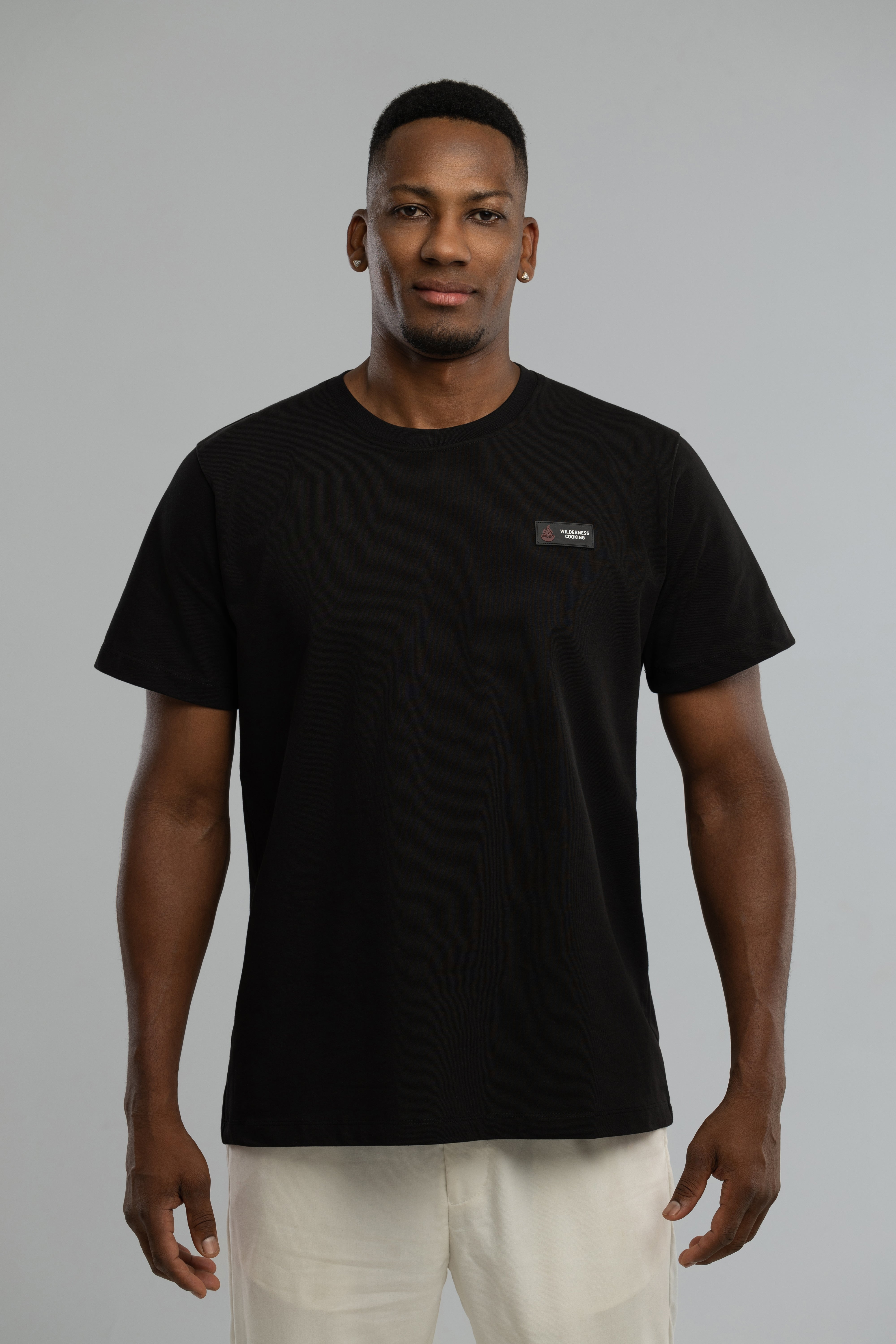 Patch Duo-Colors Logo Wilderness Cooking Schwarzes T-Shirt
