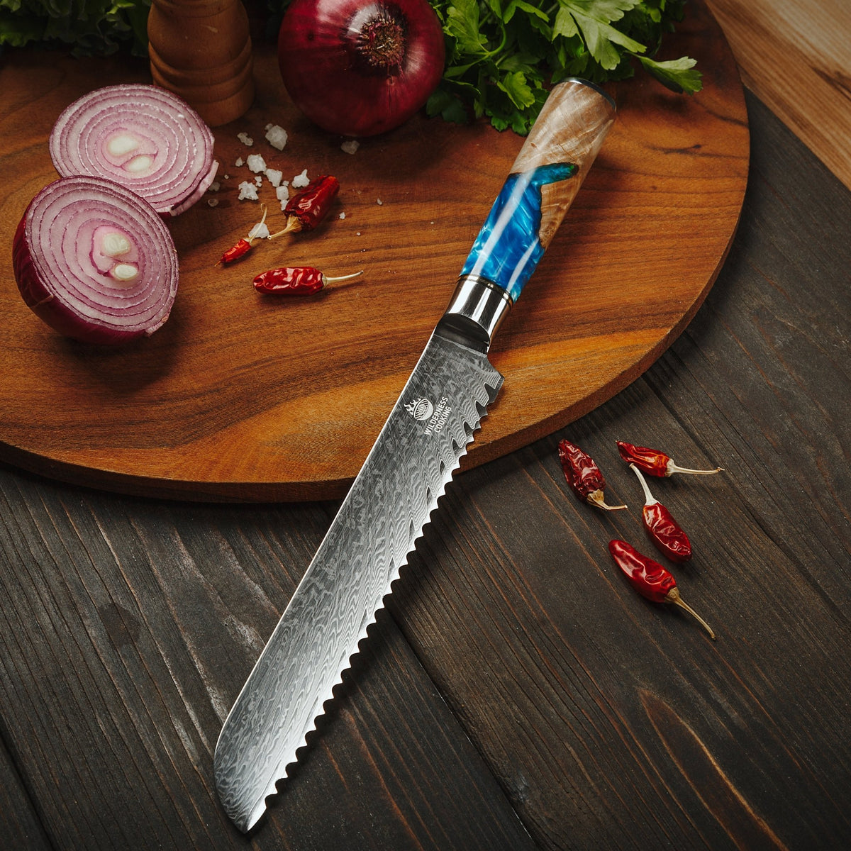 Premium Damaskus Serrated Knife - Home&Wild