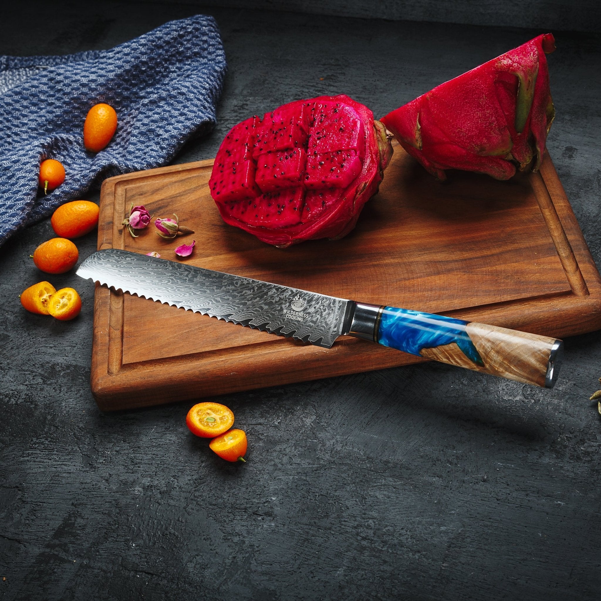 Premium Damaskus Serrated Knife - Home&Wild